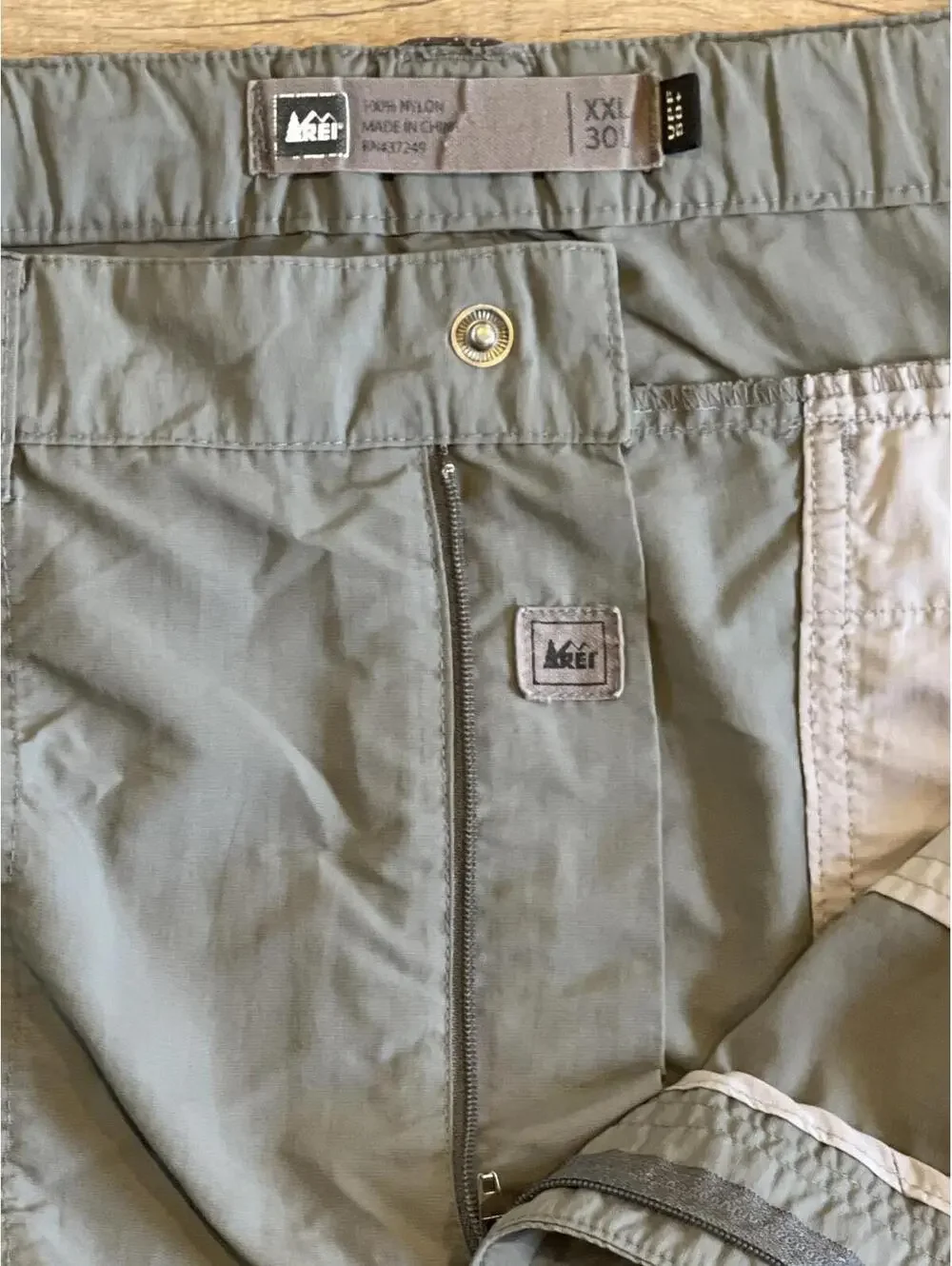 REI Men's High Rise Olive/Grey Convertible Cargo Pants Zip Off Legs - XXL